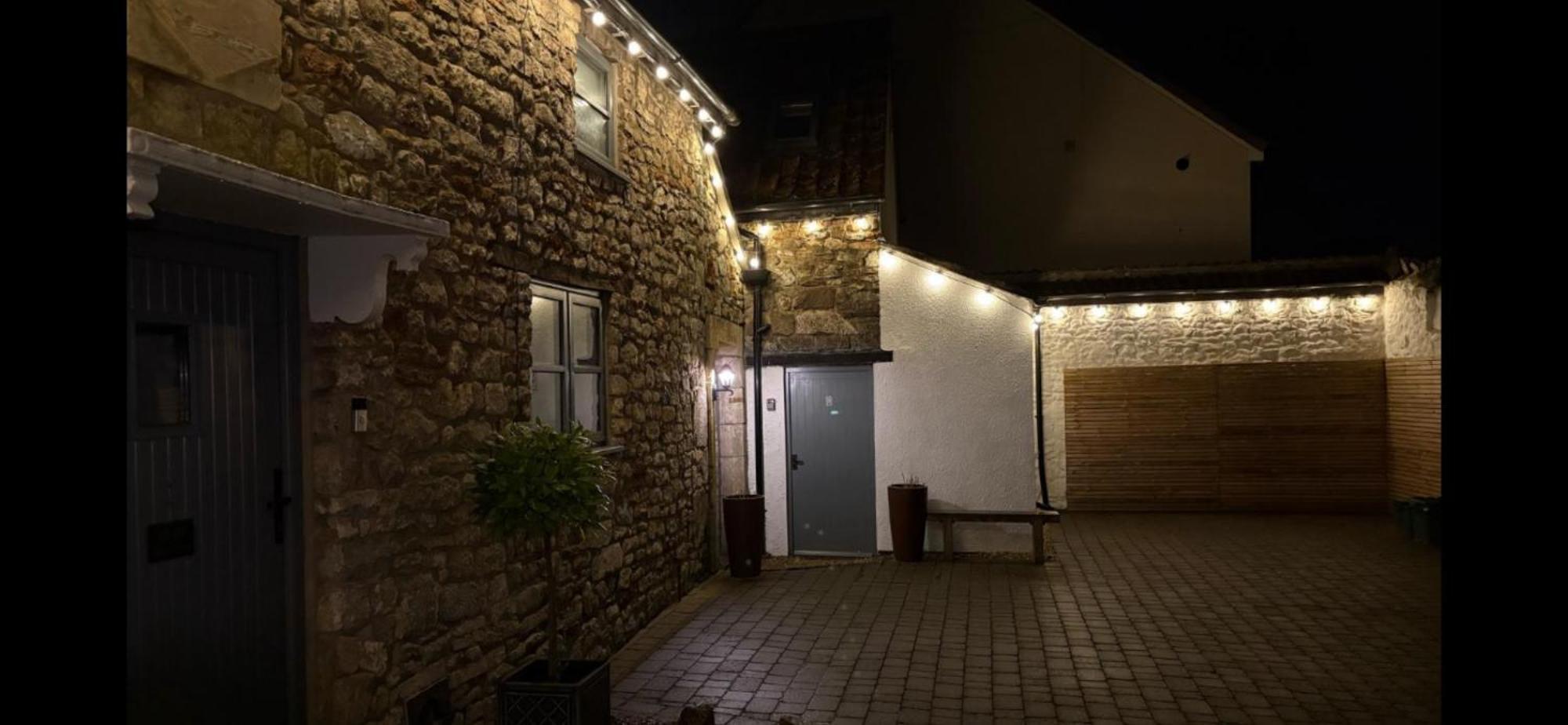 The Old Farmhouse Winford Exterior photo